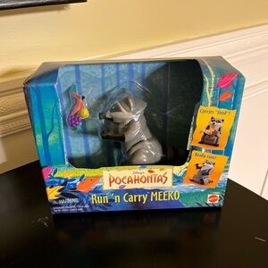 vintage 1995 new sealed Disney Pocahontas Run n Carry Meeko action figure